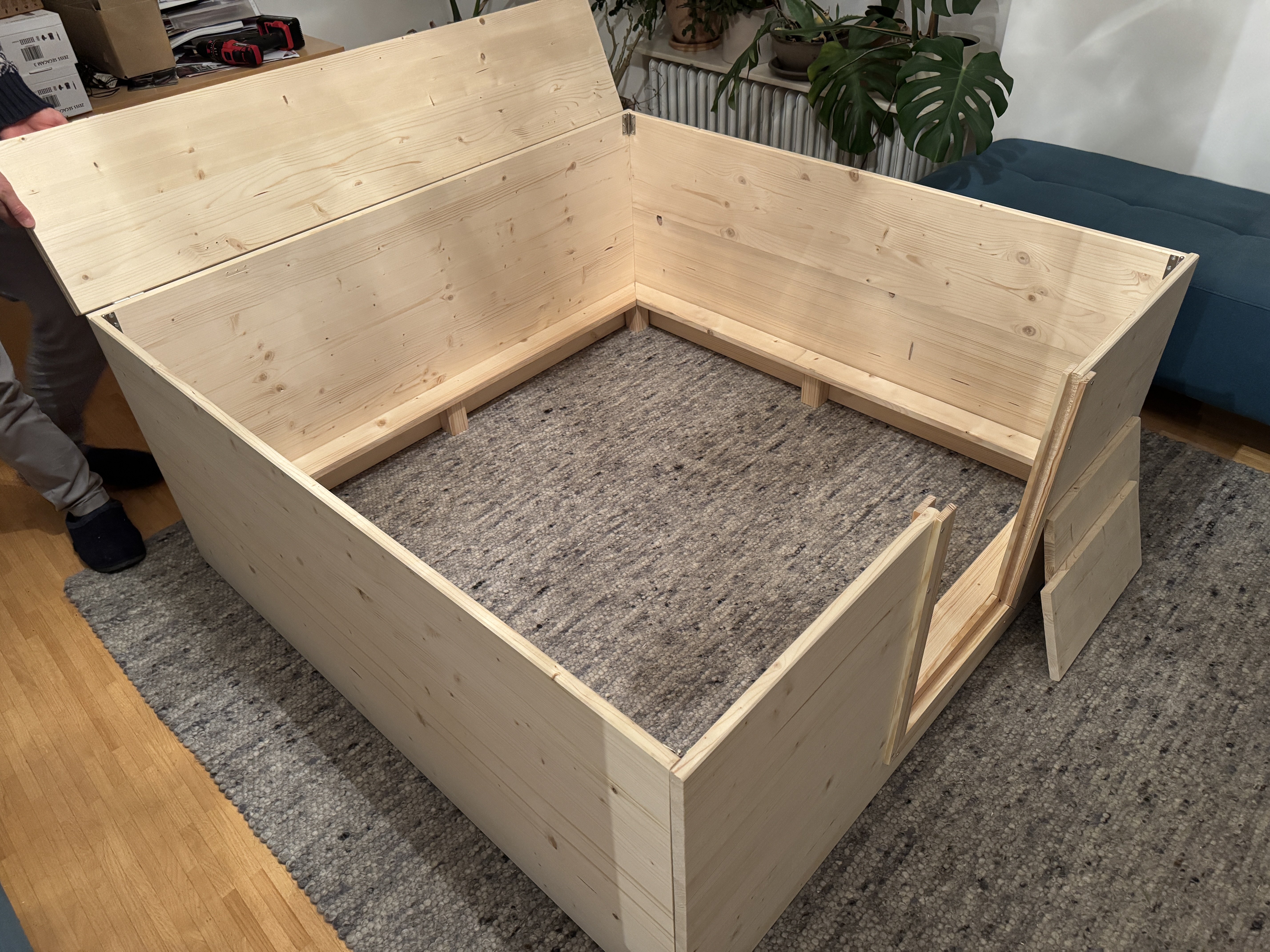 Wurfkiste und Auslauf - 106ed96b5165.jpg